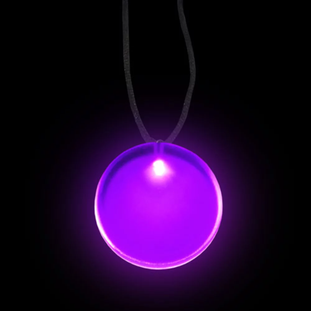 Badge rond rose avec LED et lanière