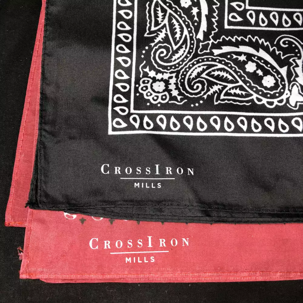 Red Western Bandana (19"x19")