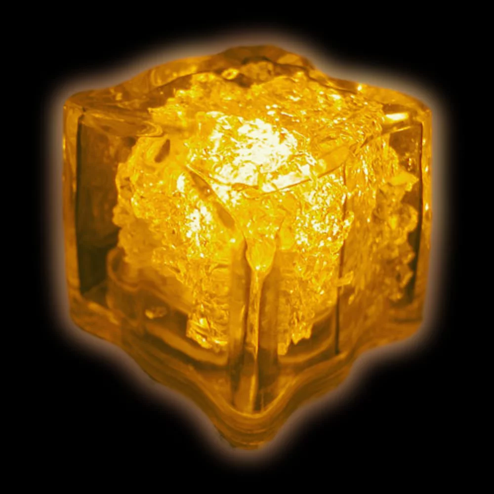 Cube lumineux jaune