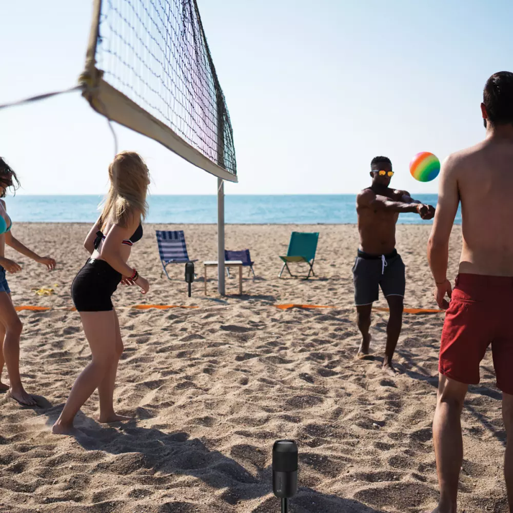 Enceintes Bluetooth solaires iLive™ pour l'intérieur et l'extérieur - Noir