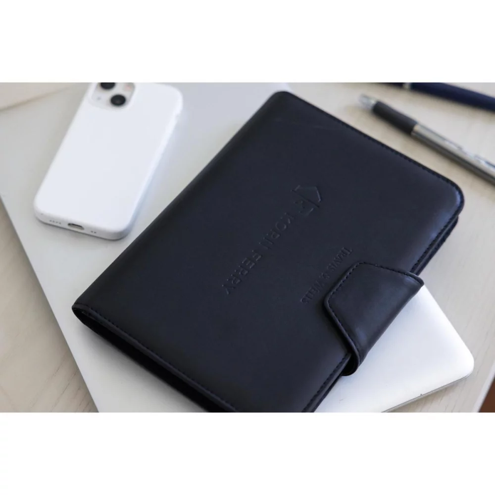 Travis & Wells® Envoy Junior Magnet Close Padfolio - Black