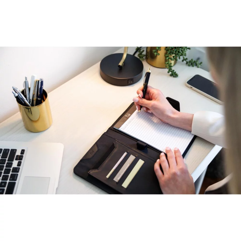 Travis & Wells® Envoy Junior Magnet Close Padfolio - Black