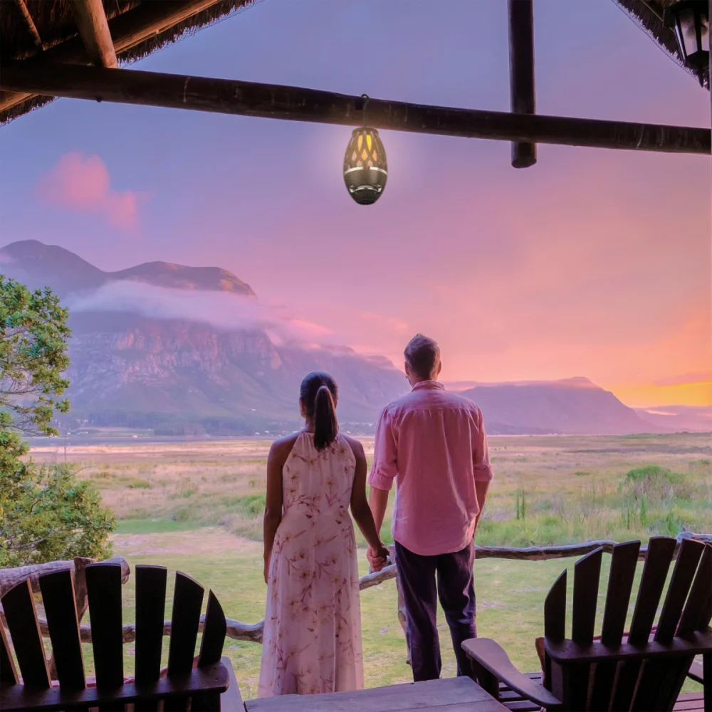 Enceintes iLive™ Tiki & Bluetooth avec flamme LED - Noir