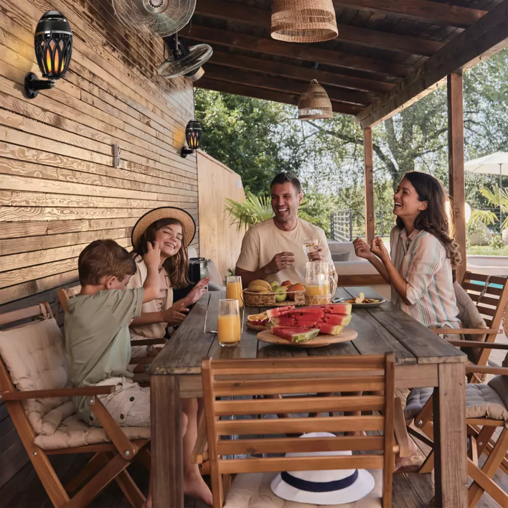 Enceintes iLive™ Tiki & Bluetooth avec flamme LED - Noir