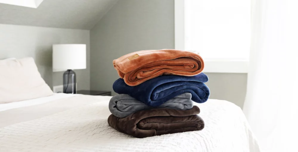 Mink Ever Soft Throw Blanket - Chalk