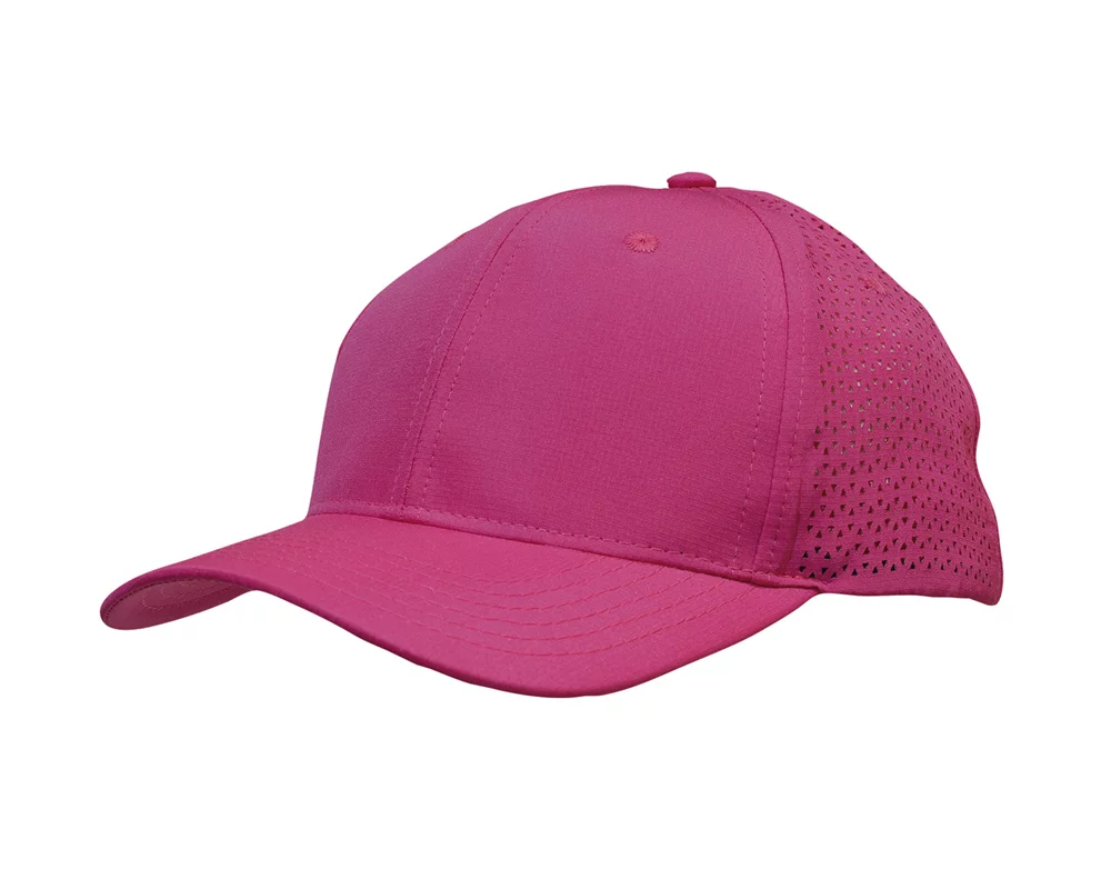 Casquette de sport en ripstop avec perforations triangulaires.