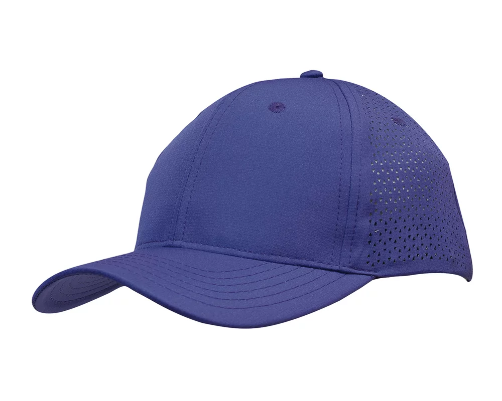 Casquette de sport en ripstop avec perforations triangulaires.