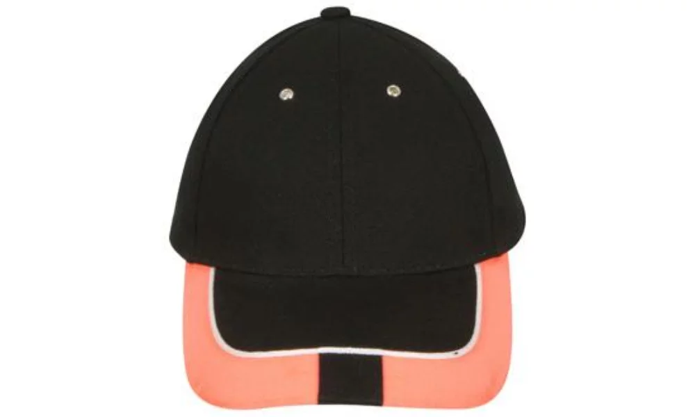 Casquette en coton brossé épais avec bordure réfléchissante et languette sur la visière