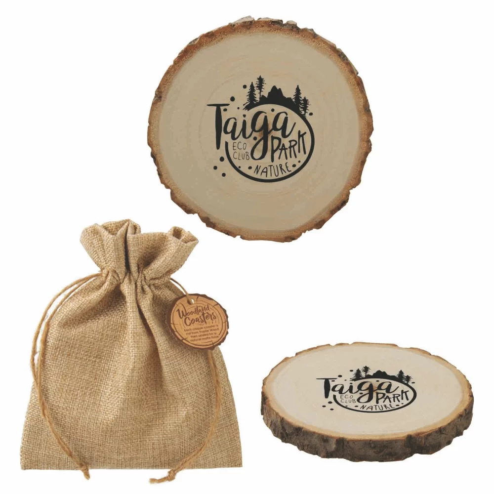 Montagnes russes en forêt