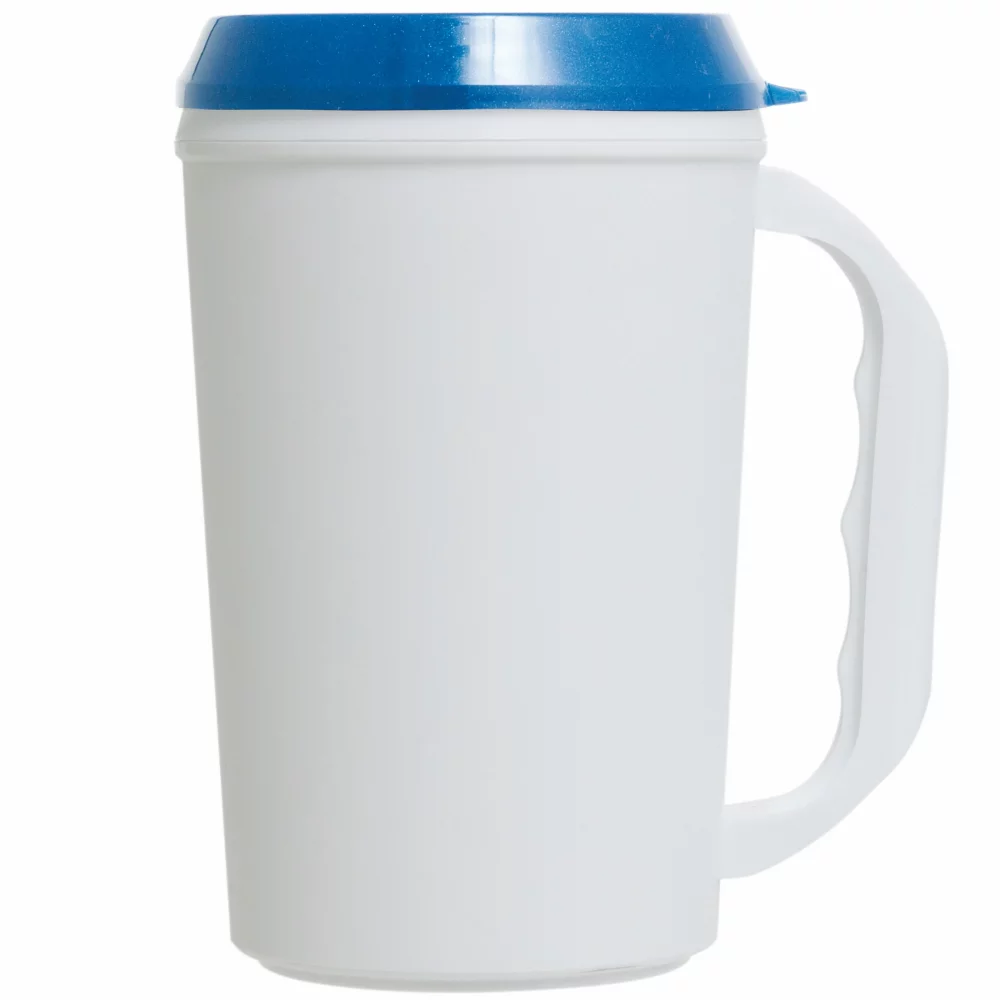 Mug de voyage isolé de 22 oz avec couvercle à boire.