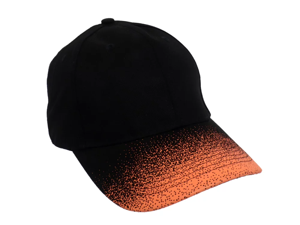 Casquette à visière à 6 panneaux avec motif moucheté.