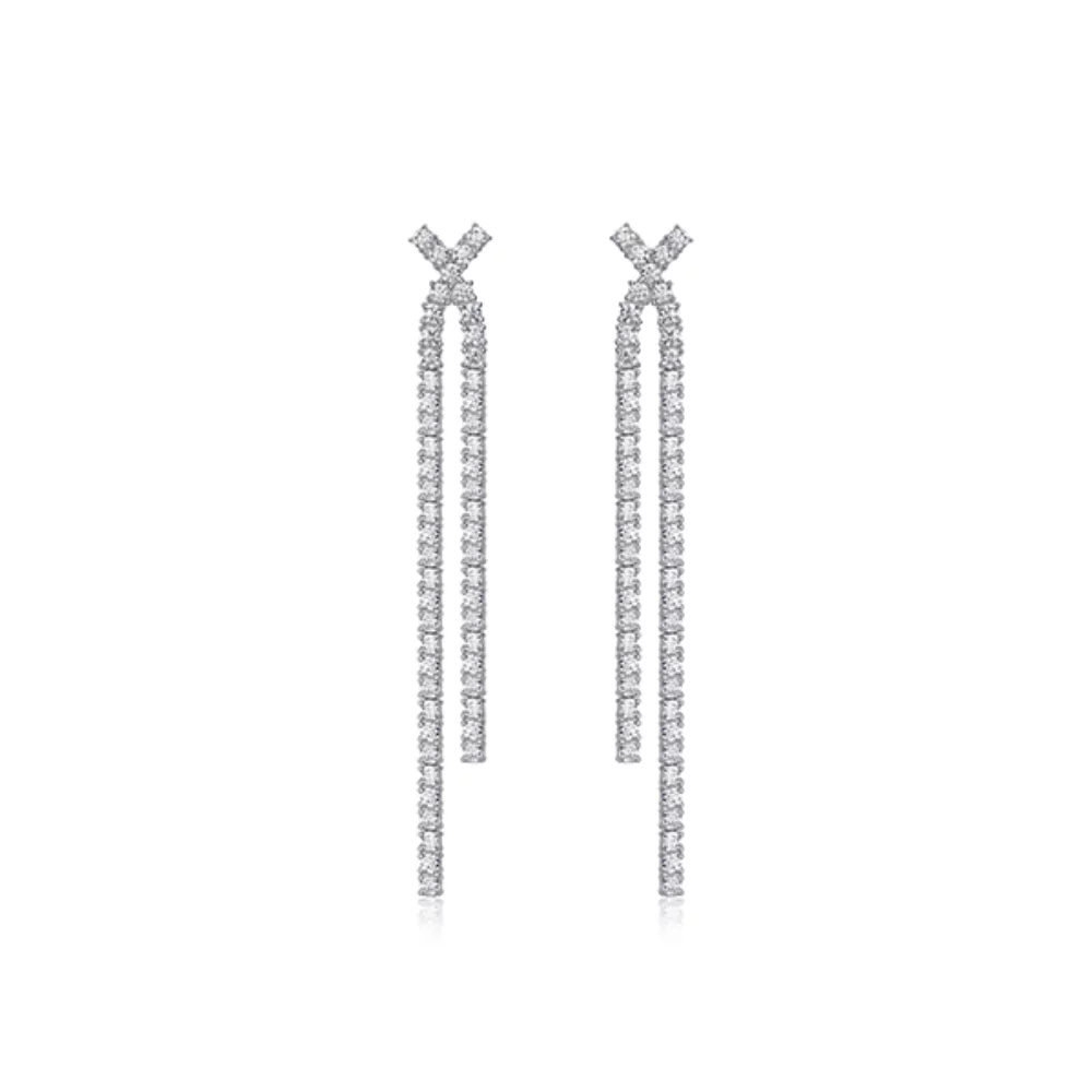 Boucles d'oreilles longues à double goutte croisée en zircone cubique Diamondlite - Argent