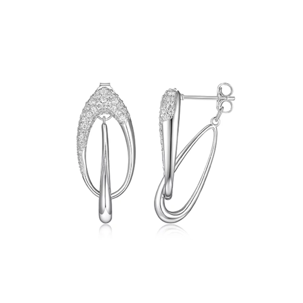 BOUCLES D'OREILLES "Caramel" en forme d'ovale entrelacé avec des clous en zircone cubique pavée - Argent