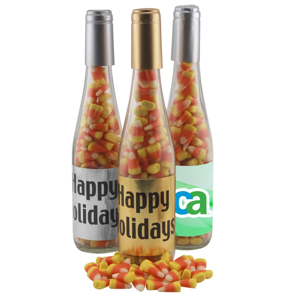 Bouteille de champagne avec des bonbons en forme de maïs.