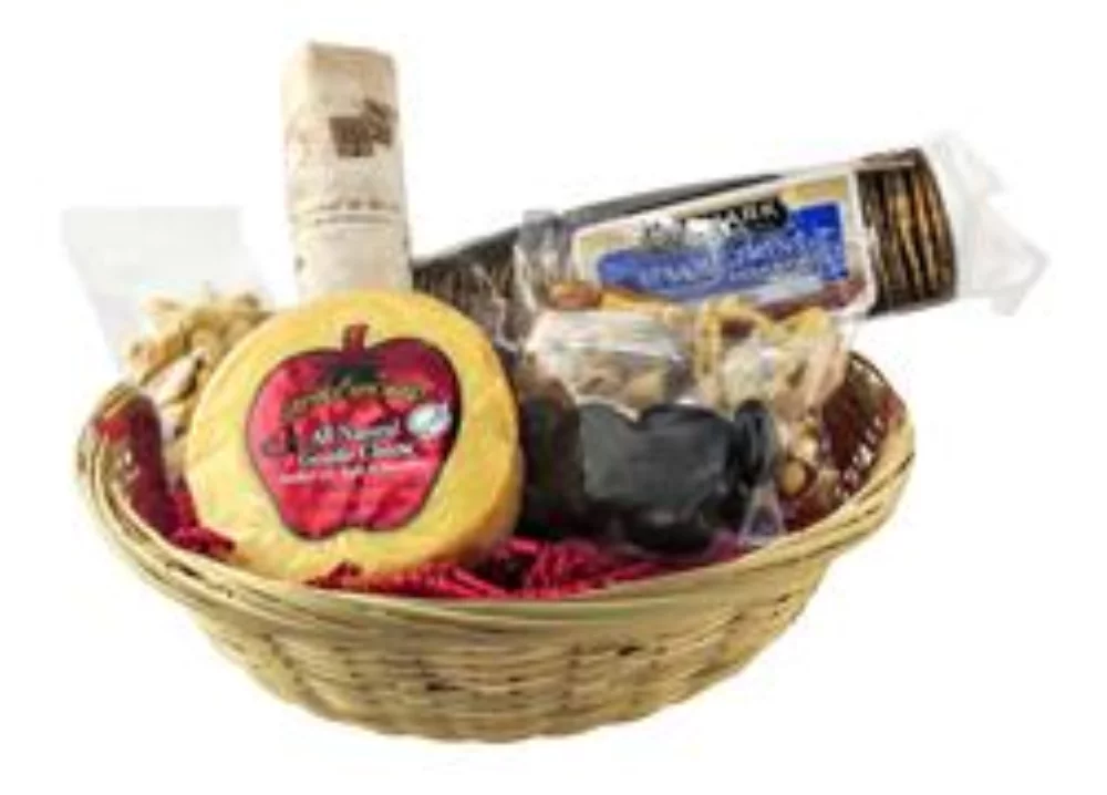 Panier-cadeau gourmet à partager - Fromage et craquelins