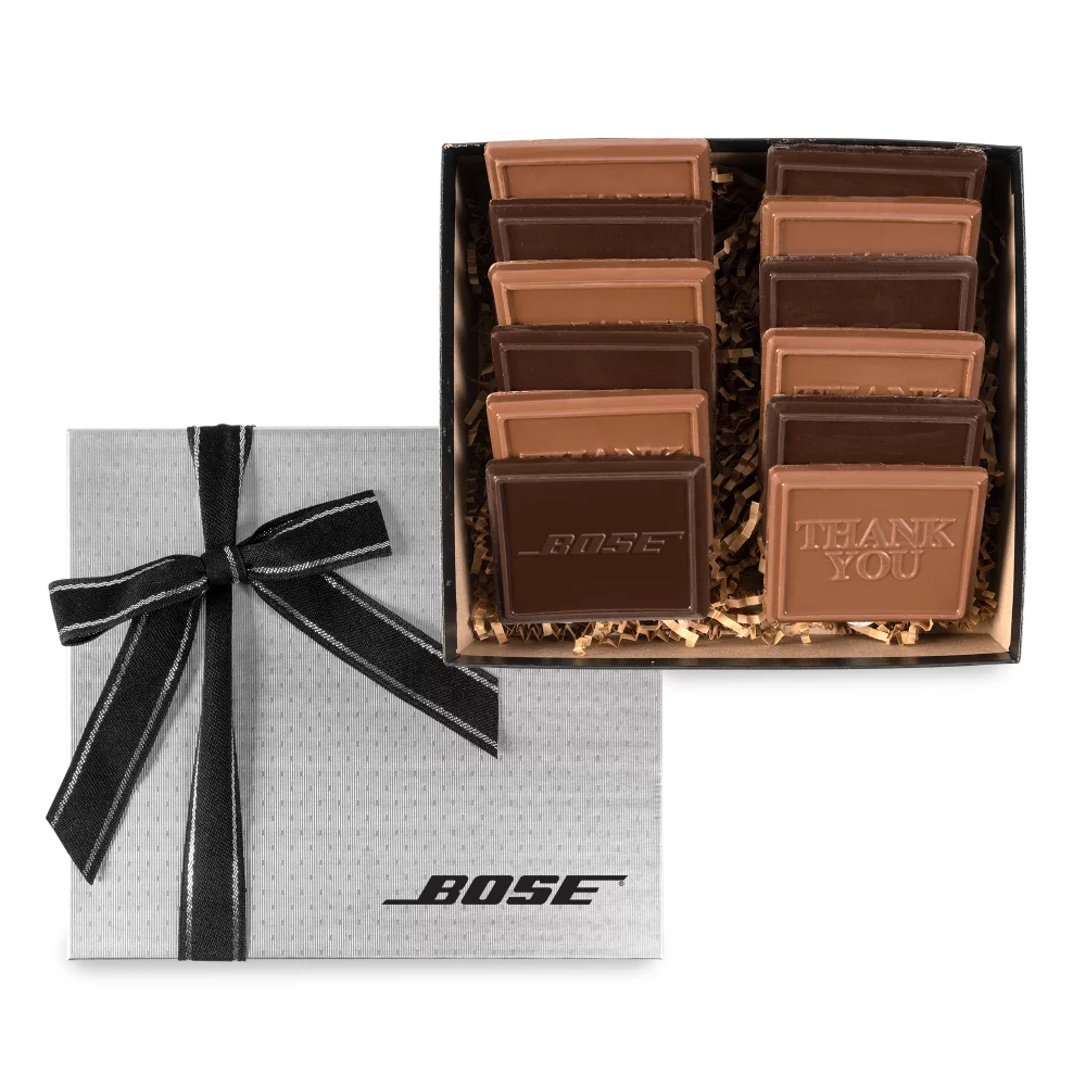 Boîte cadeau de 12 biscuits et confiseries