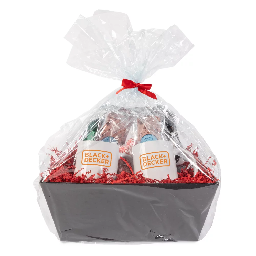 Plateau avec tasses et bonbons à la menthe poivrée