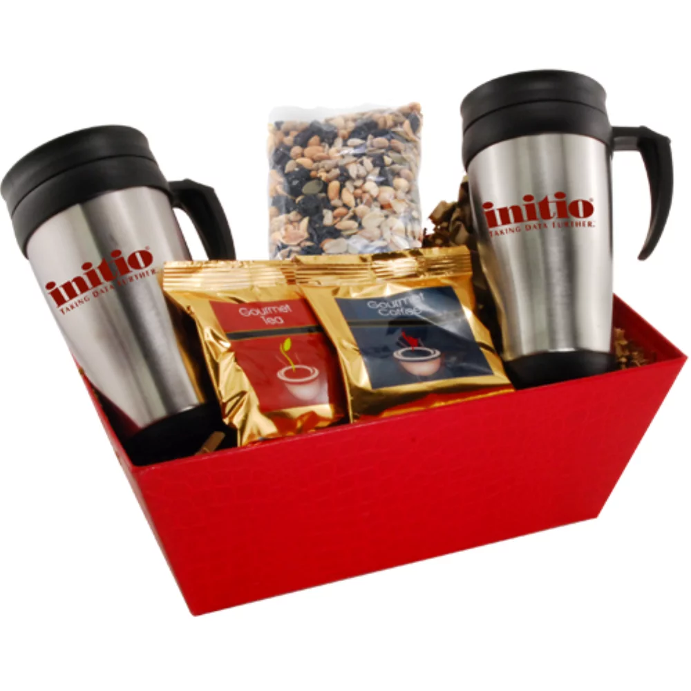 Plateau avec tasses et mélange de fruits secs