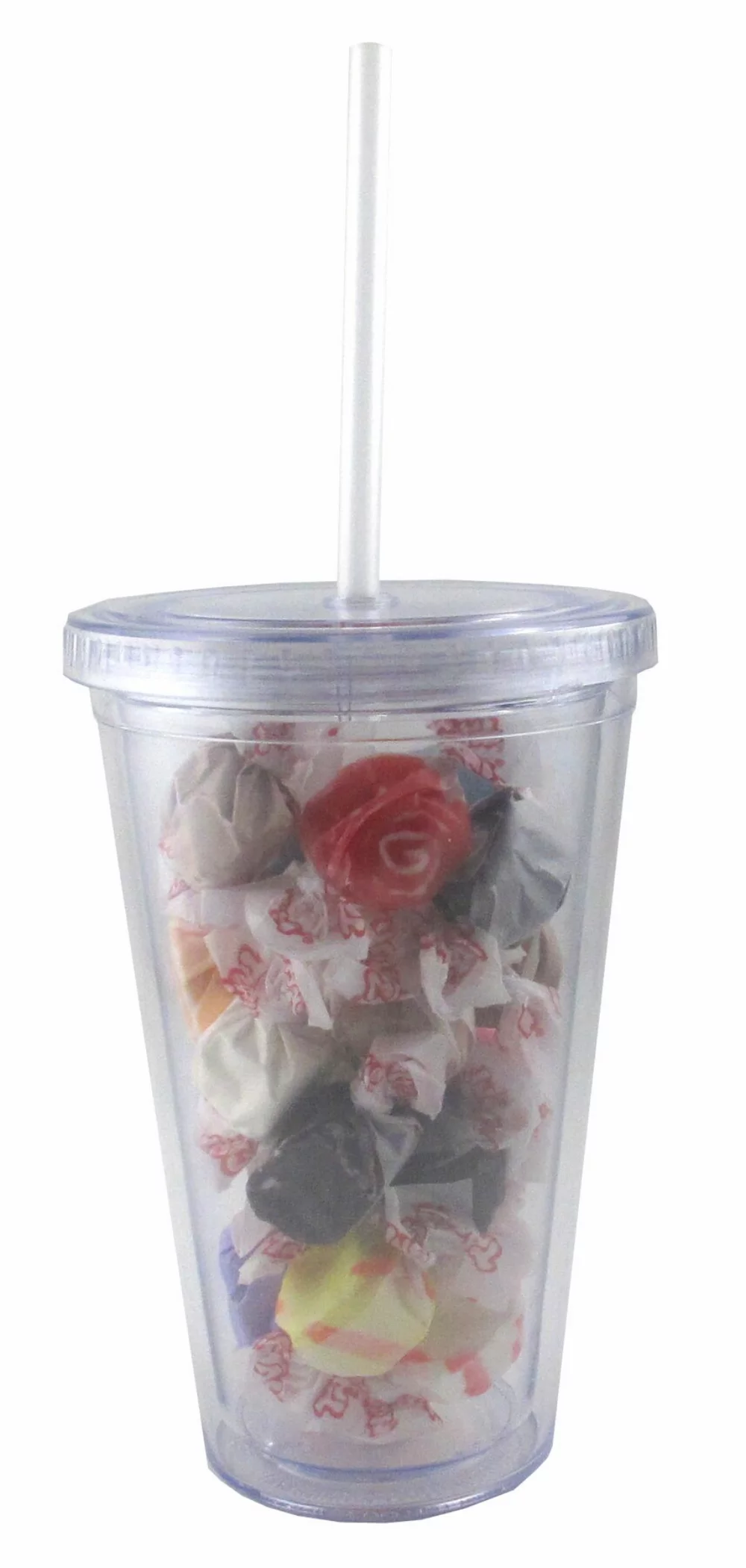 Gobelet avec des bonbons au caramel salé
