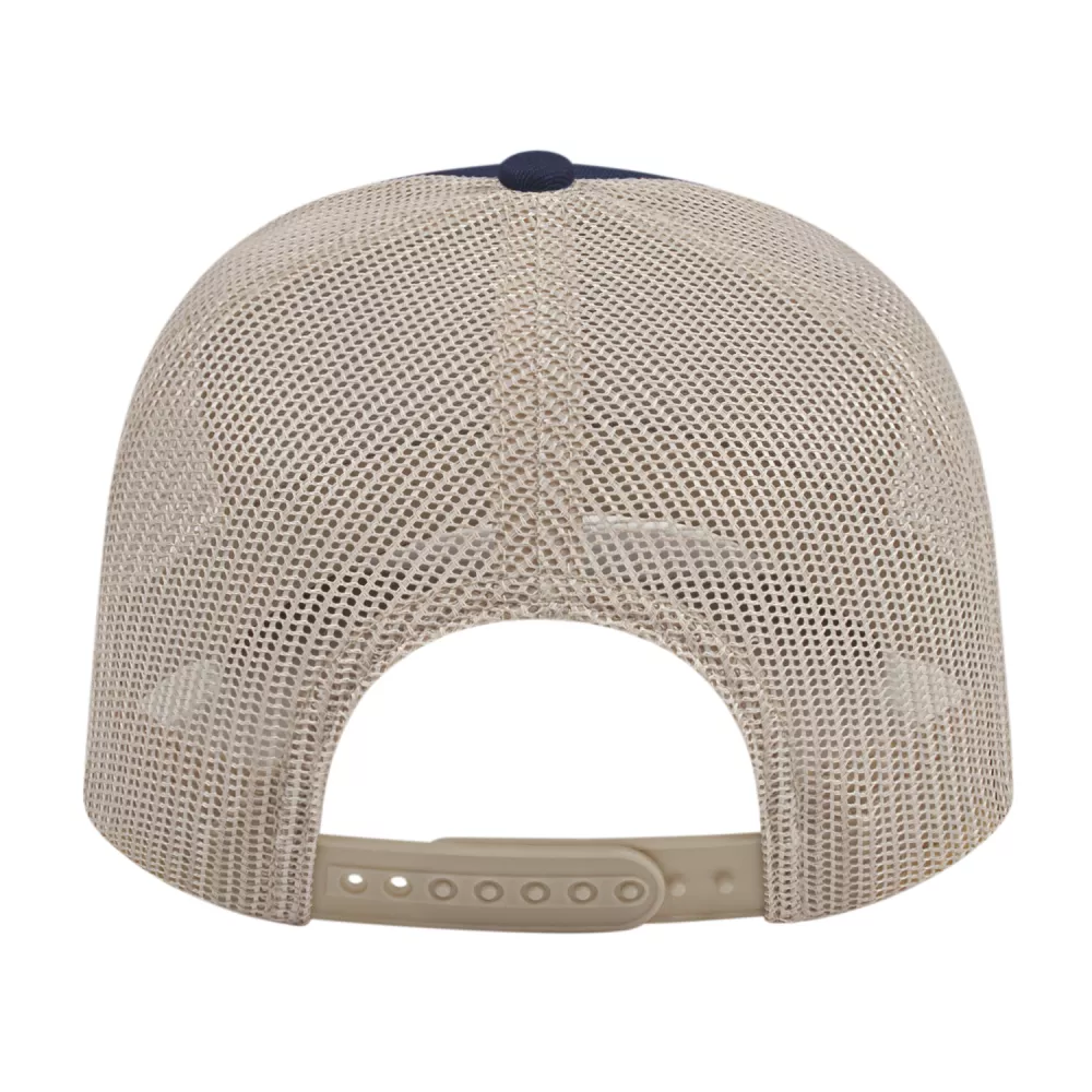 Casquette de camionneur en poly/coton avec filet à l'arrière.