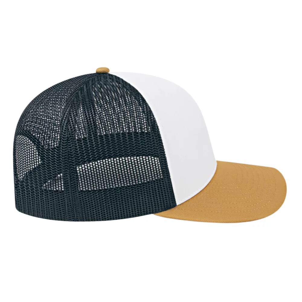 Casquette de camionneur en poly/coton avec filet à l'arrière.