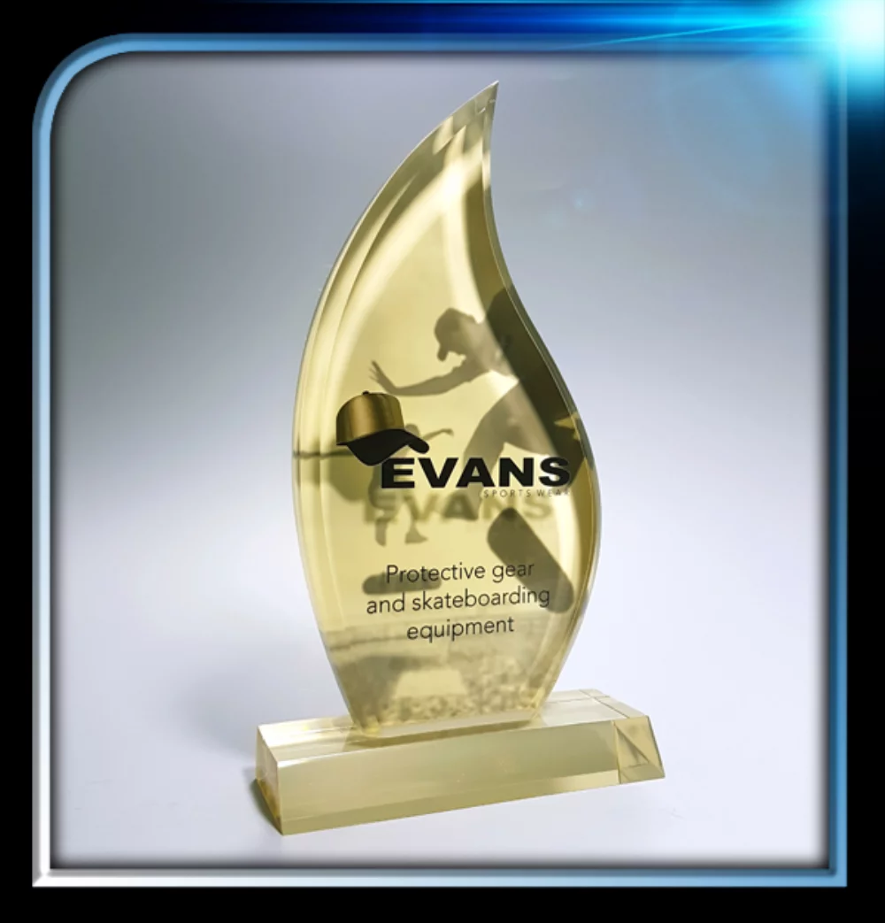 Série exécutive Prix Flamme d'Or avec base (4 1/4"x8 1/4"x3/4")