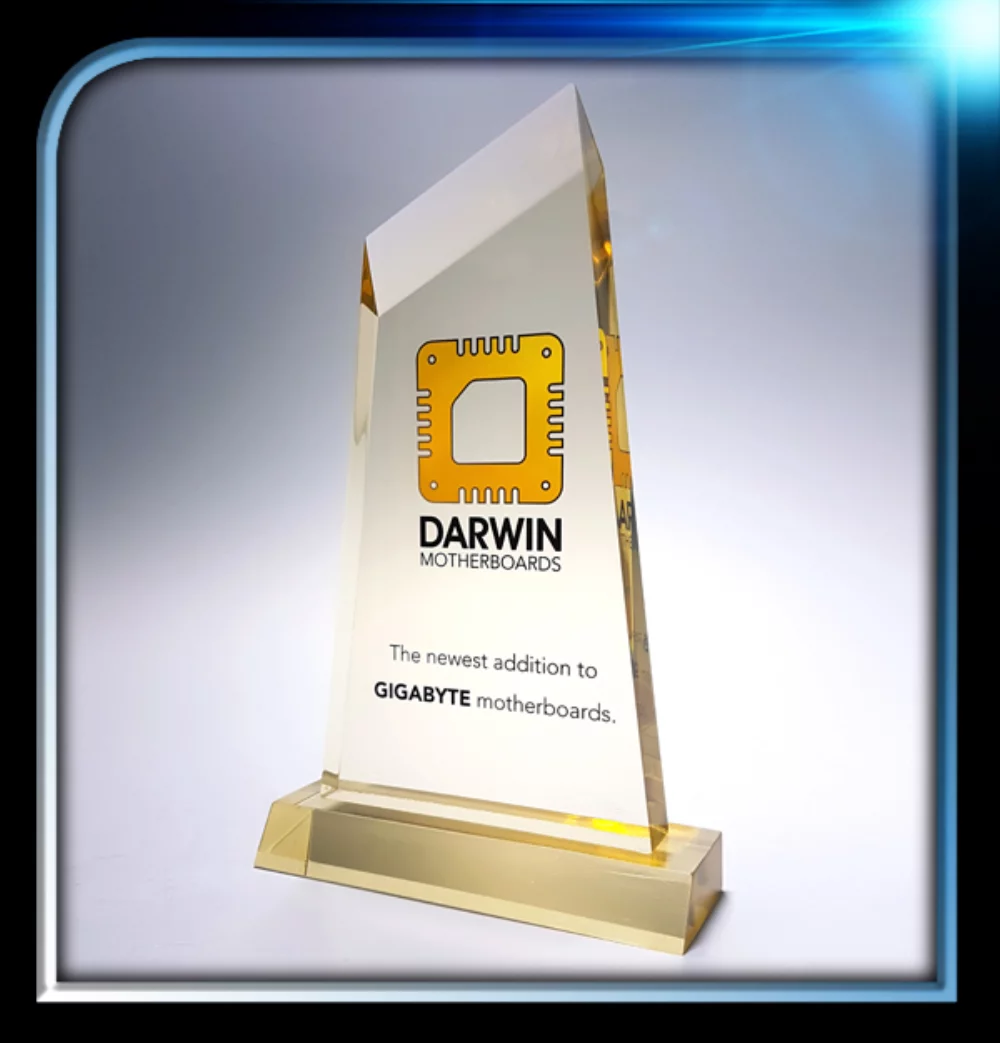 Executive Series Gold Angled Top Award w/Base (4 1/2"x8 1/4" x 3/4")