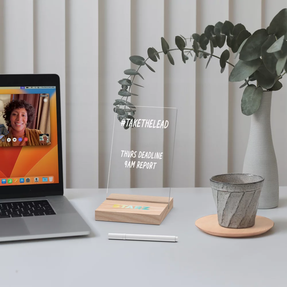 ClearPad Eco : Reusable clear memo pad with maple wood base