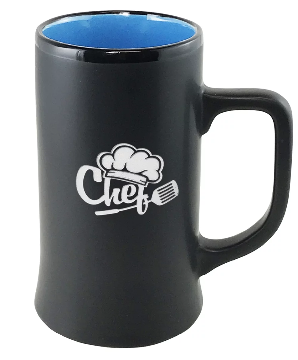 Chope en céramique Cambria de 14 oz, finition noire mate avec intérieur bleu ciel dans une boîte cadeau Ripple - Gravée