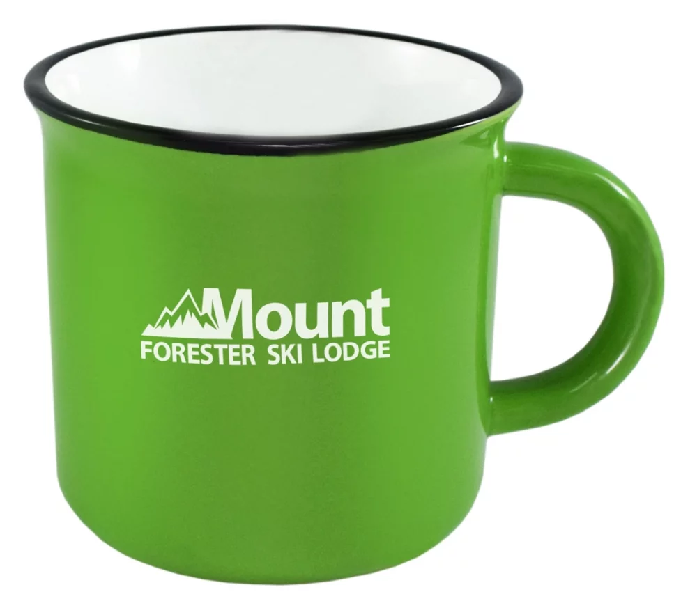Tasse de 16 onces verte/blanche Fireside avec bordure noire dans une boîte cadeau Ripple.