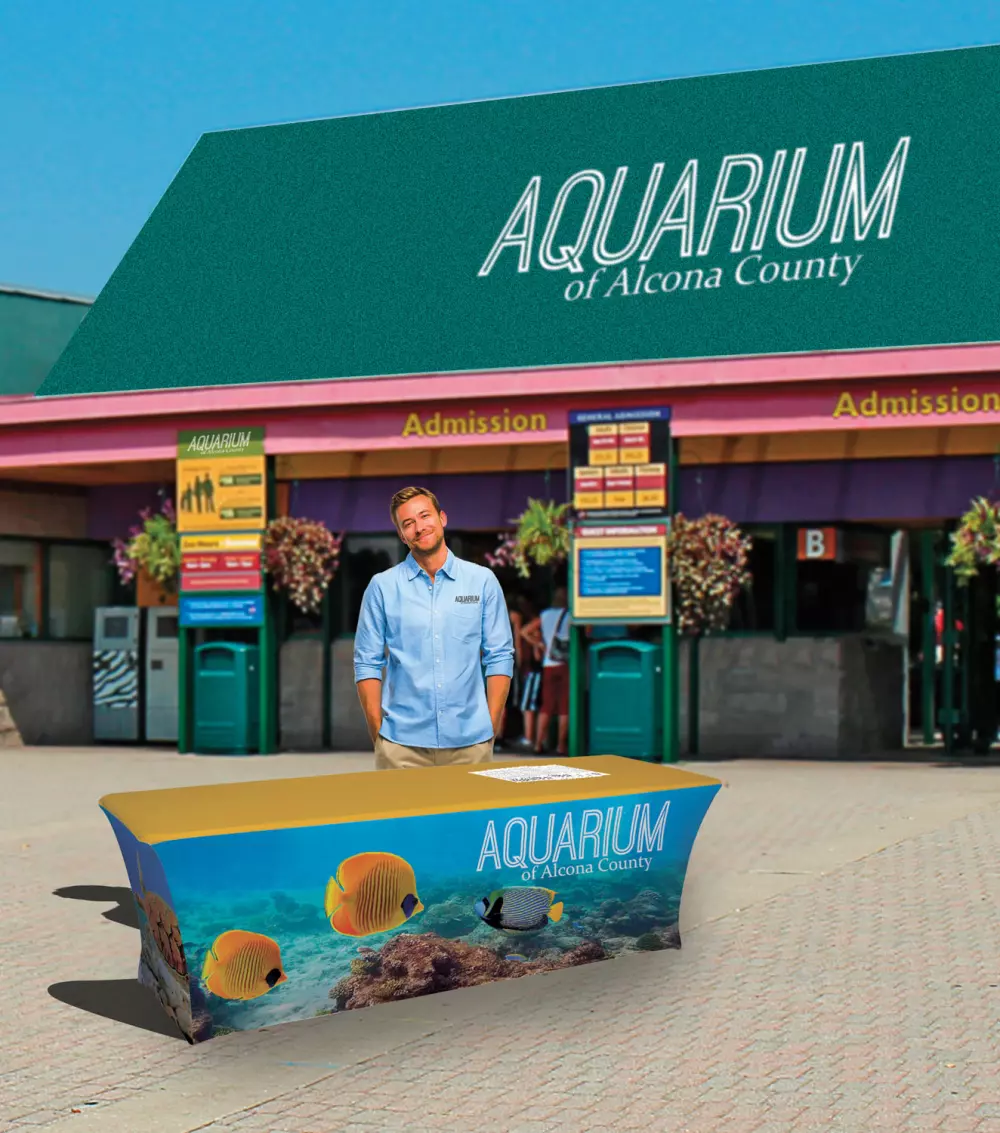 8' UltraFit Curve Table Throw (Full-Color Full Bleed)