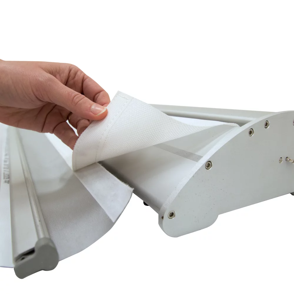 33,5" Deluxe Pro Retractor (2 bannières, tissu opaque anti-boucle)