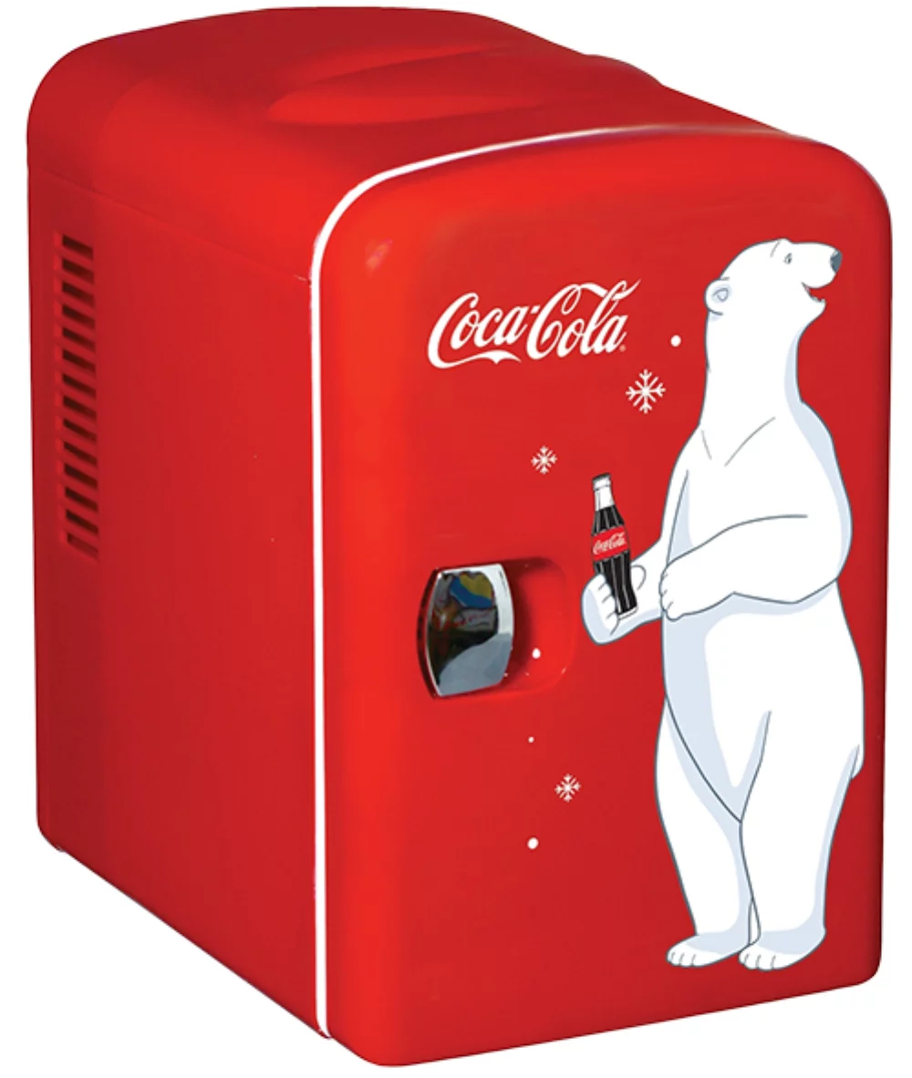 Réfrigérateur Coca-Cola de taille personnelle avec 6 canettes.