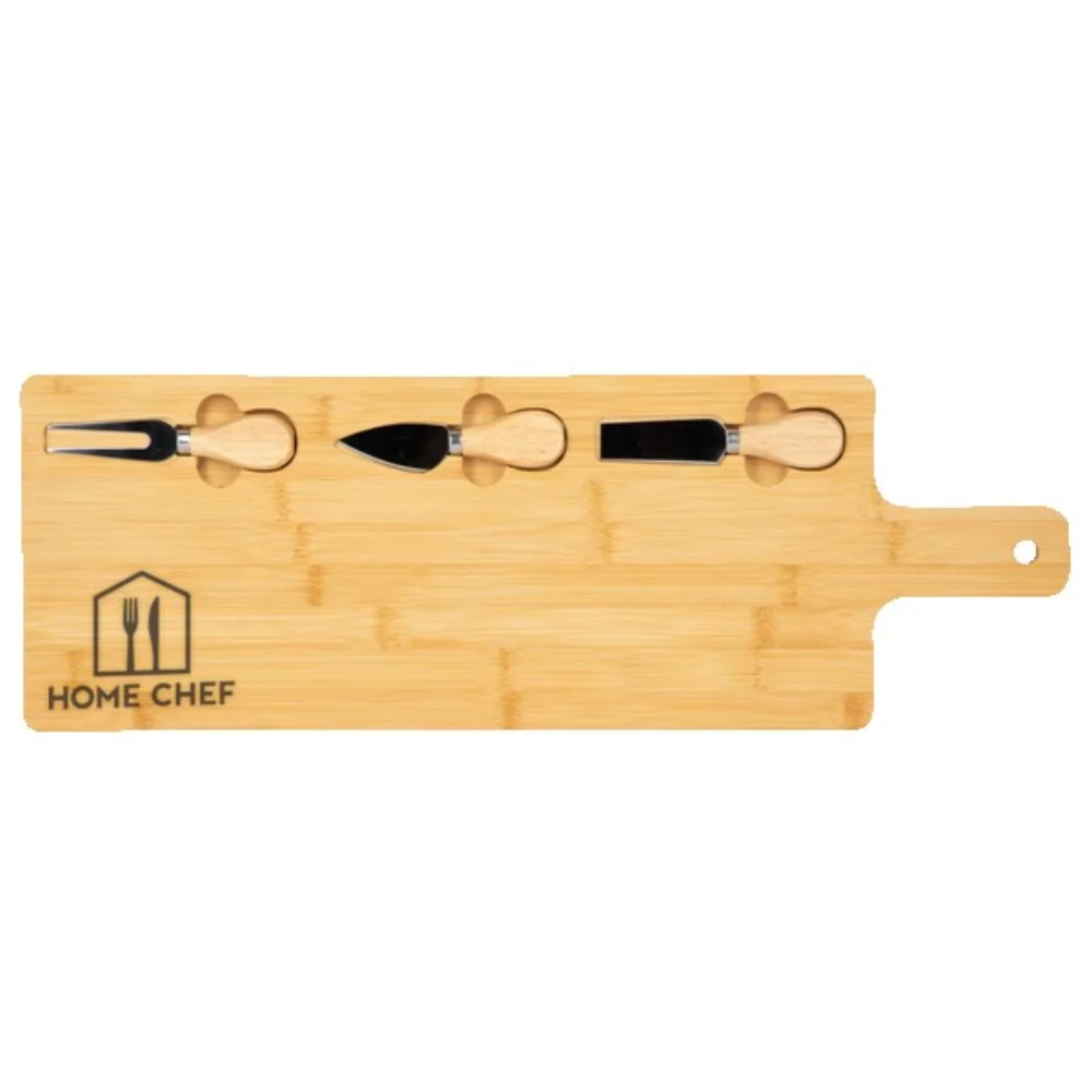 Planche à charcuterie longue avec ustensiles