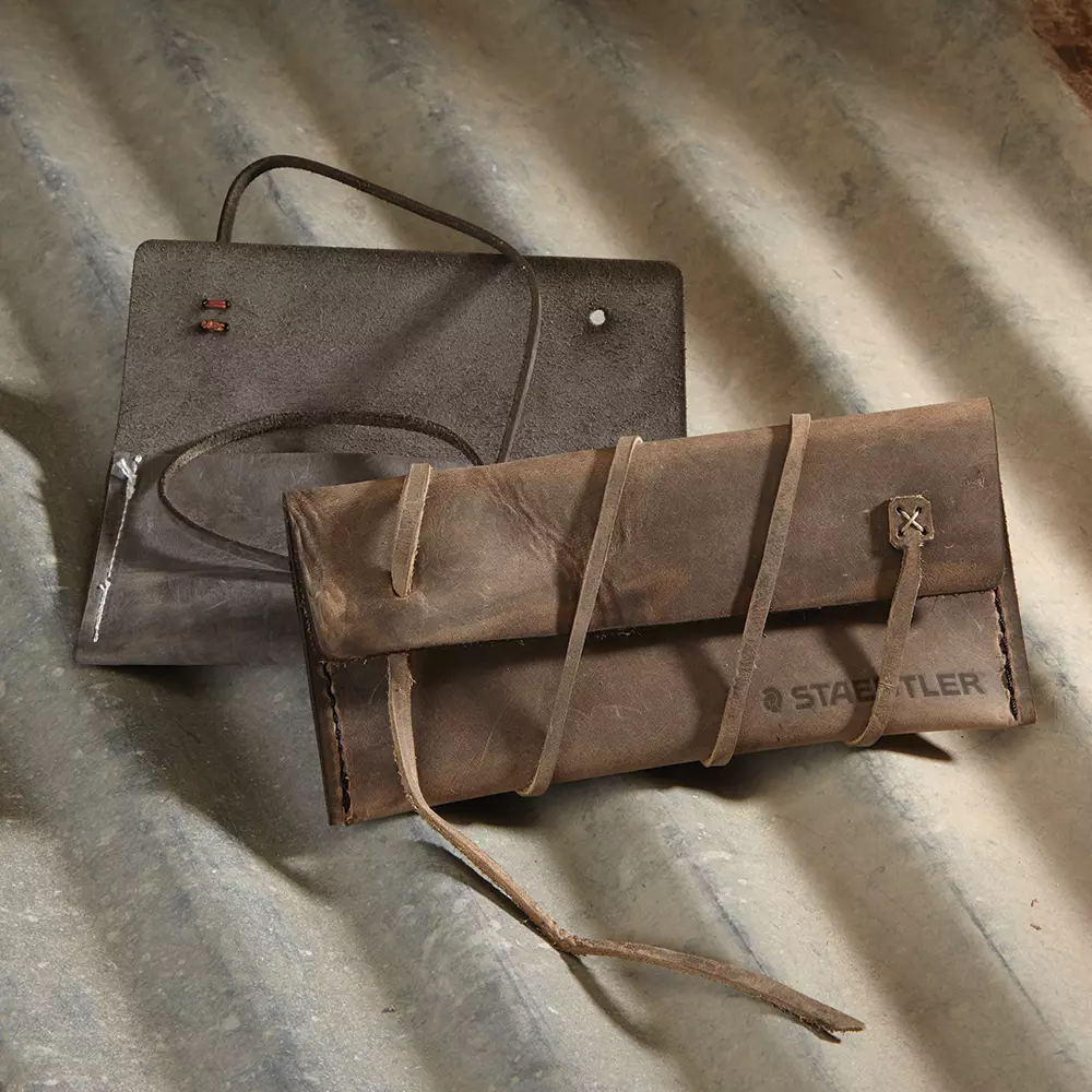 COHEN Leather Amenities Pouch