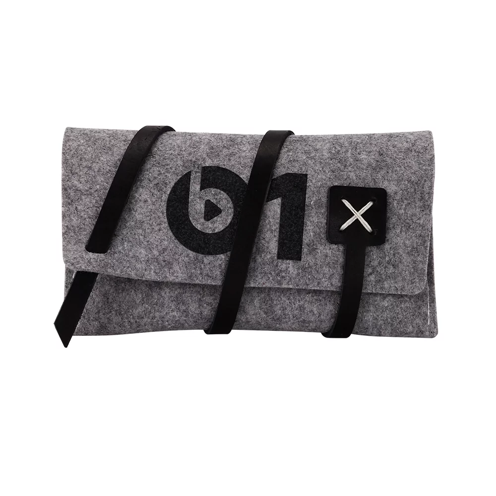 DOUGLAS Felt Cord Organizer