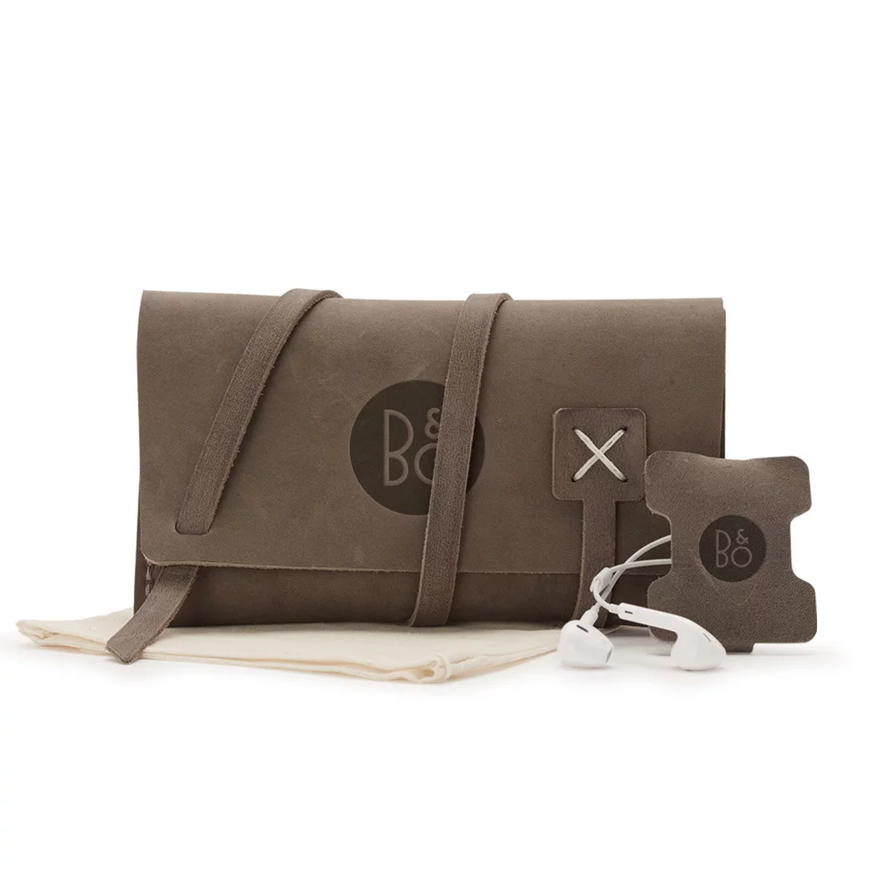 Control Freak w/Leather Cord Organizer & Leather Earbud Wrap w/Strap Closure
