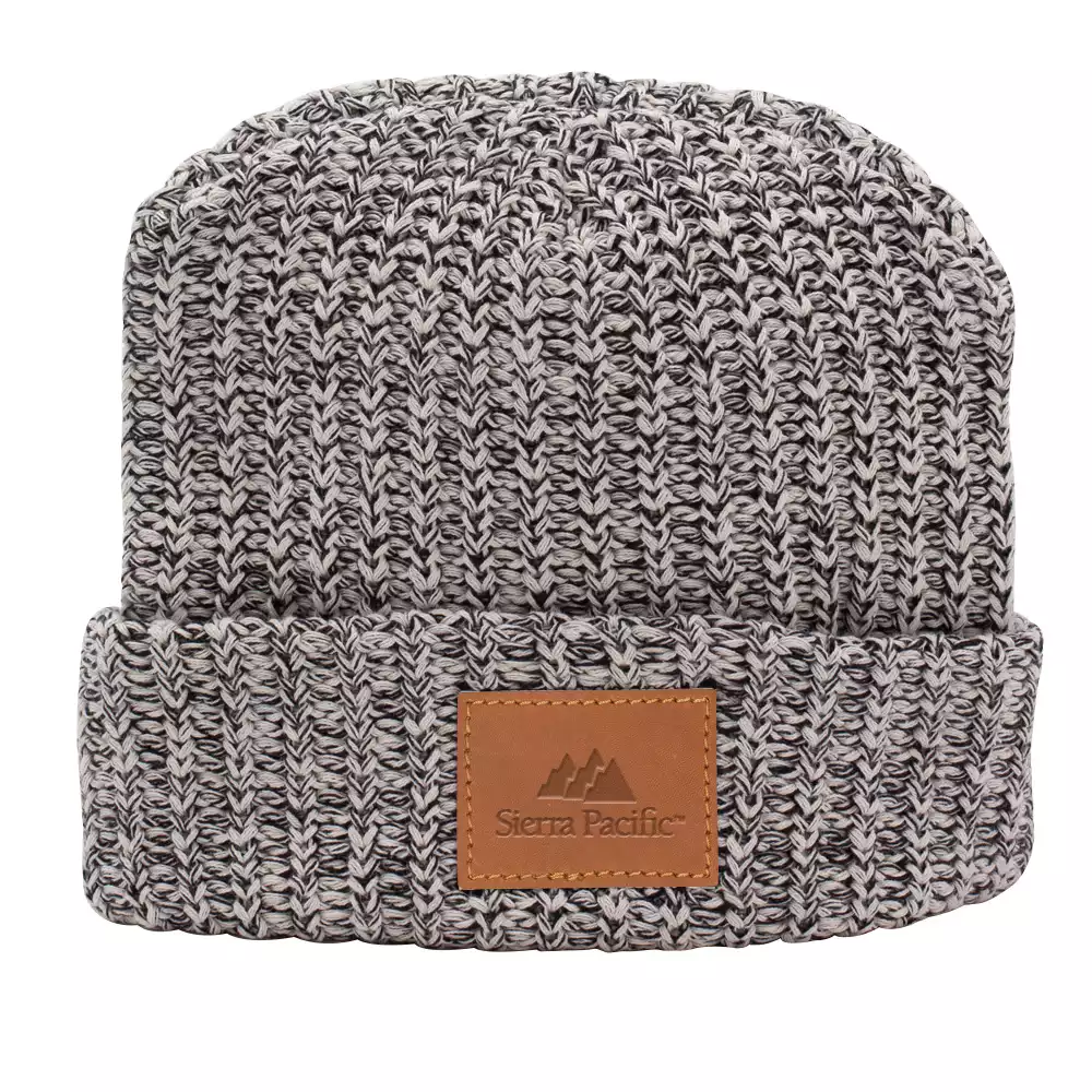 Bonnet tricoté à revers avec patch en cuir