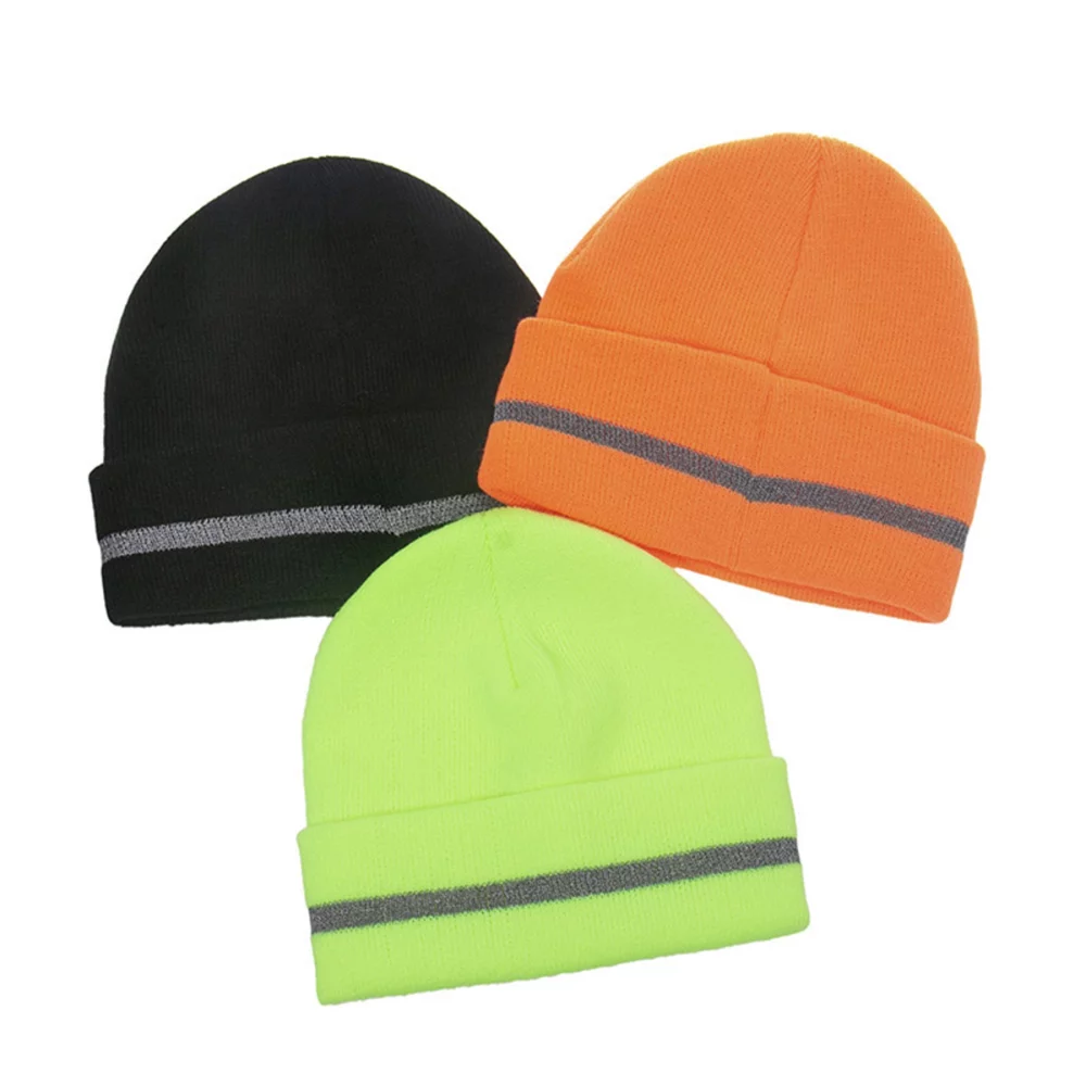 Bonnet tricoté avec bande réfléchissante