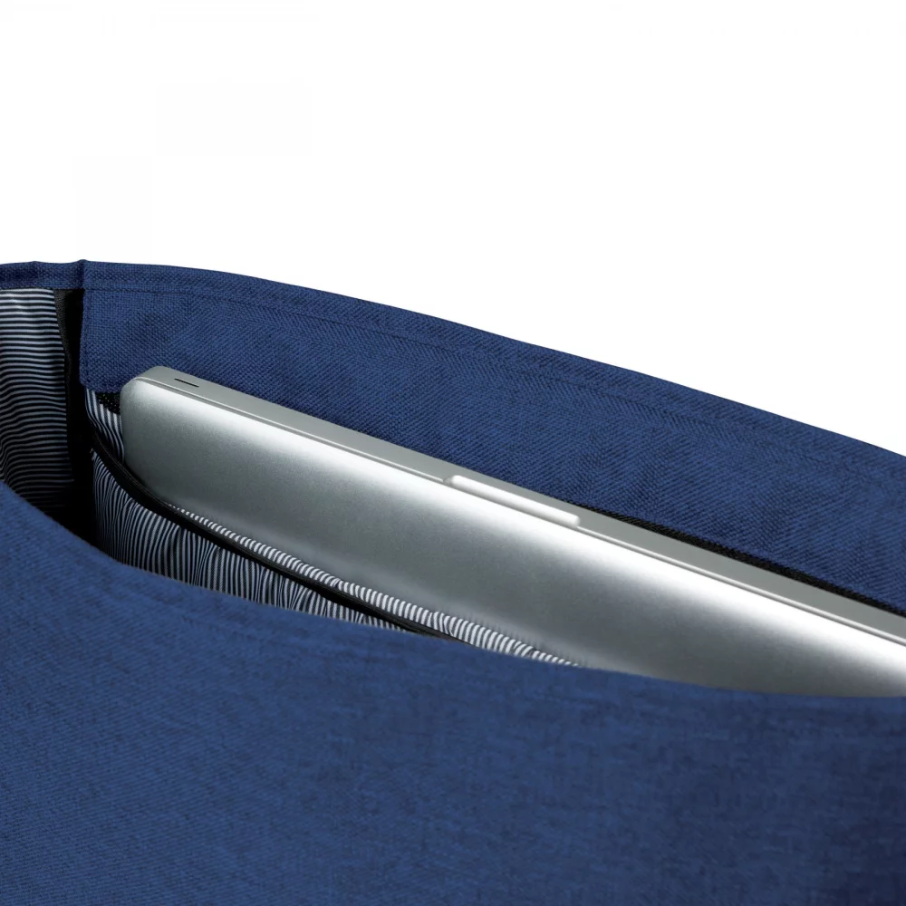 Nomad Must Haves Renew Messenger