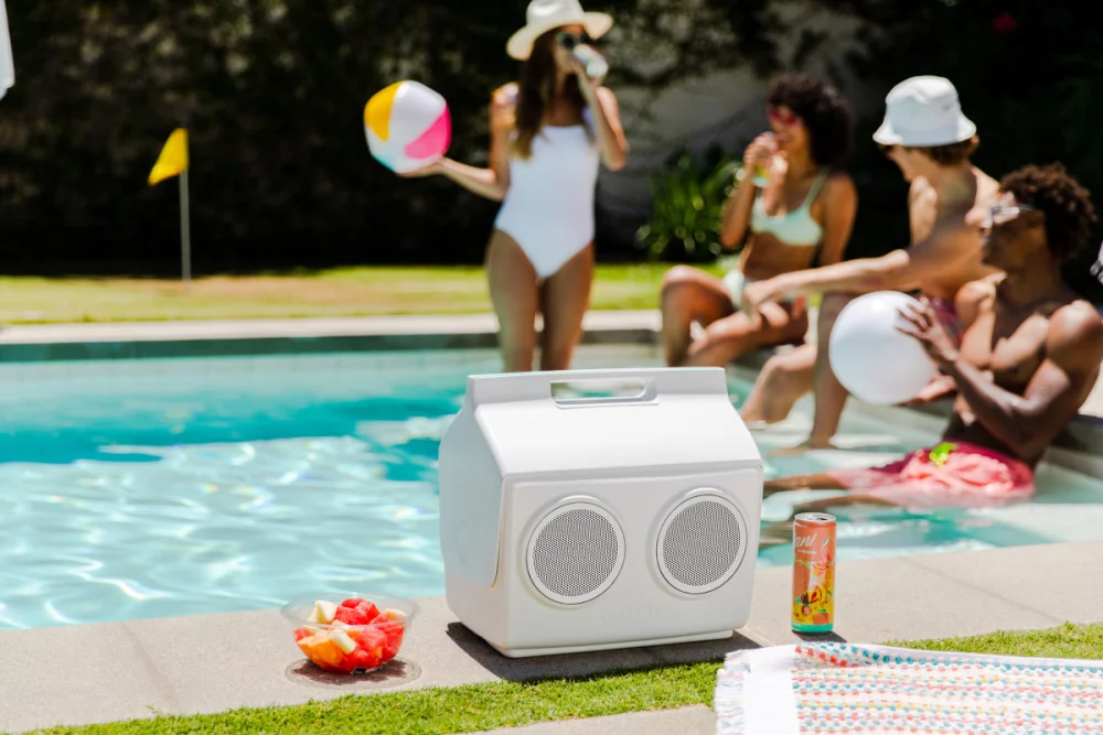 Igloo® Kooltunes® 14 Qt Cooler - Blanc