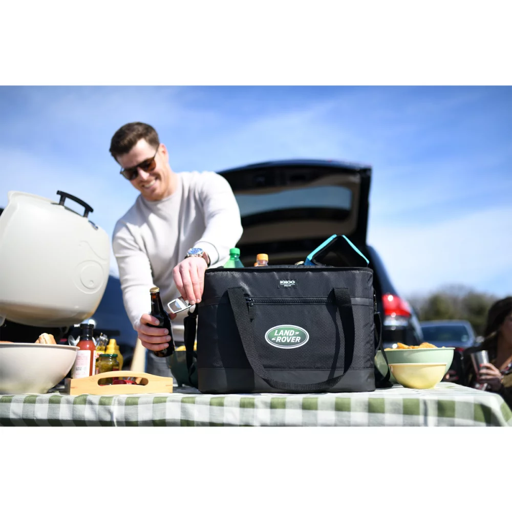 Igloo® Maddox XL Cooler - Black