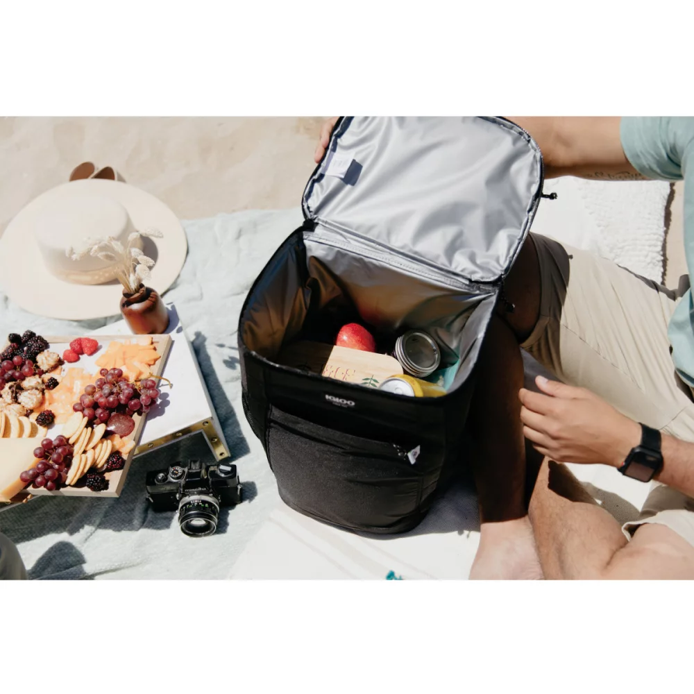 Sac à dos glacière Igloo® REPREVE 36 cannettes - Noir