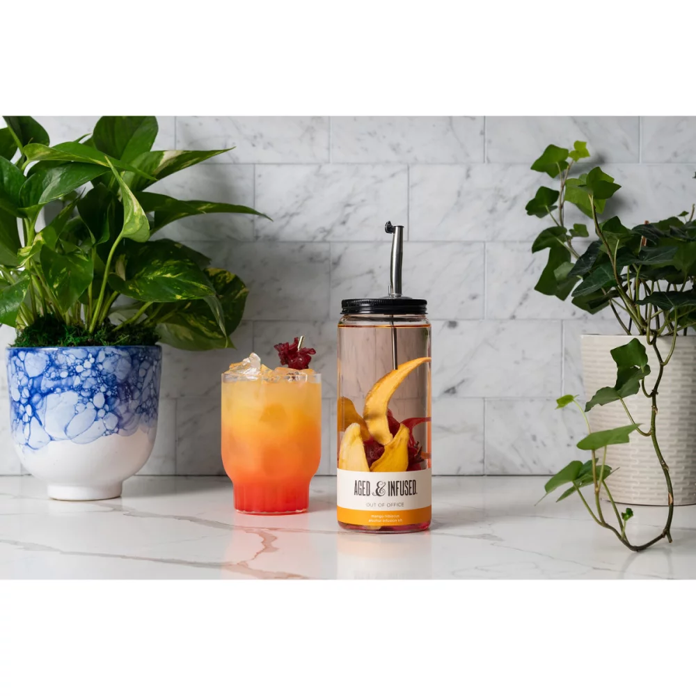 Kit de infusion pour cocktail ou mocktail à faire soi-même Aged & Infused - Hors du bureau - Transparent