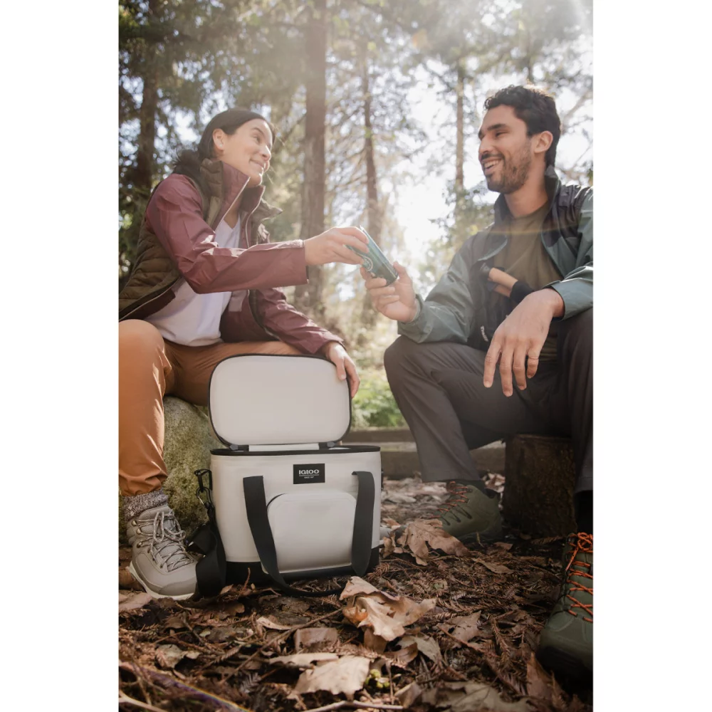 Igloo® Trailmate 30 Cooler - Bone