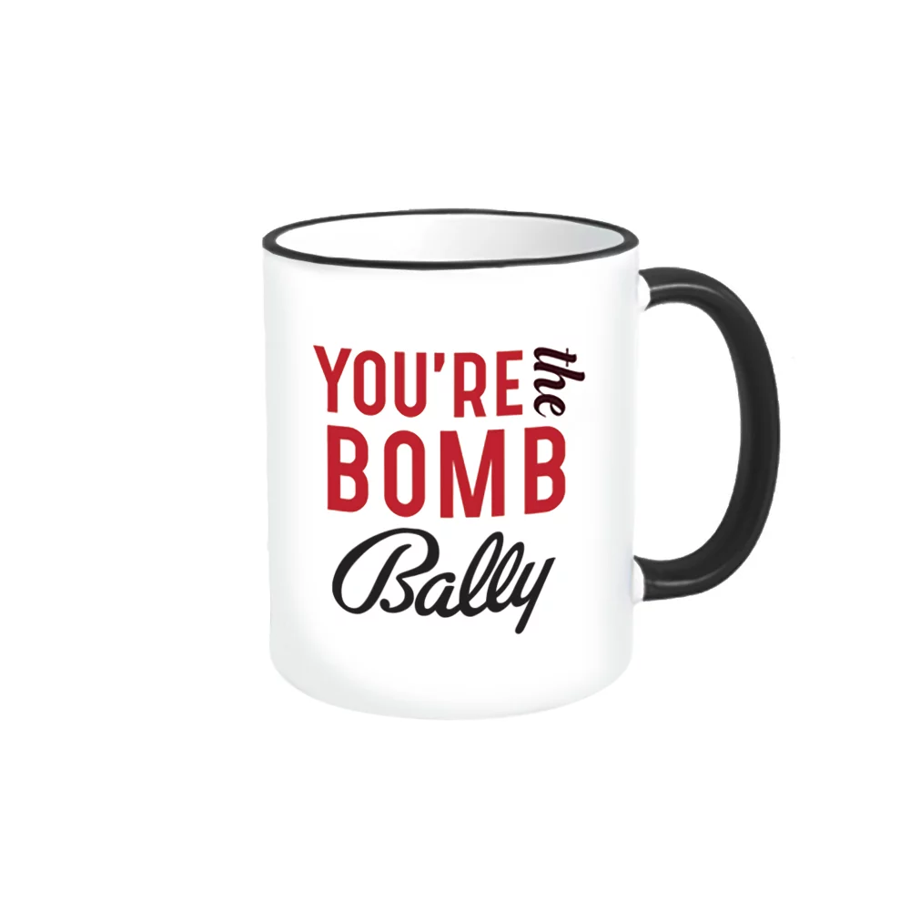 Ensemble cadeau tasse et biscuits Mrs. Fields avec bombe de chocolat chaud