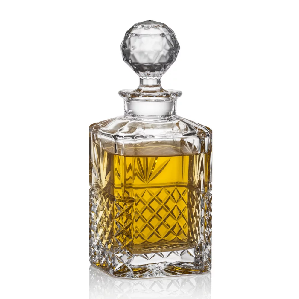 Carafe Pelham avec couvercle - 25 oz en cristal.