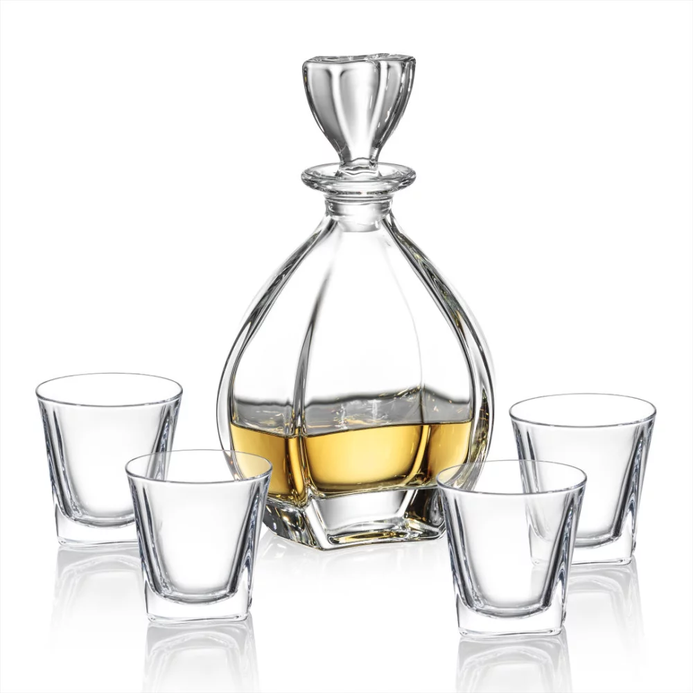 Carafe Brackley et 4 verres à whisky.