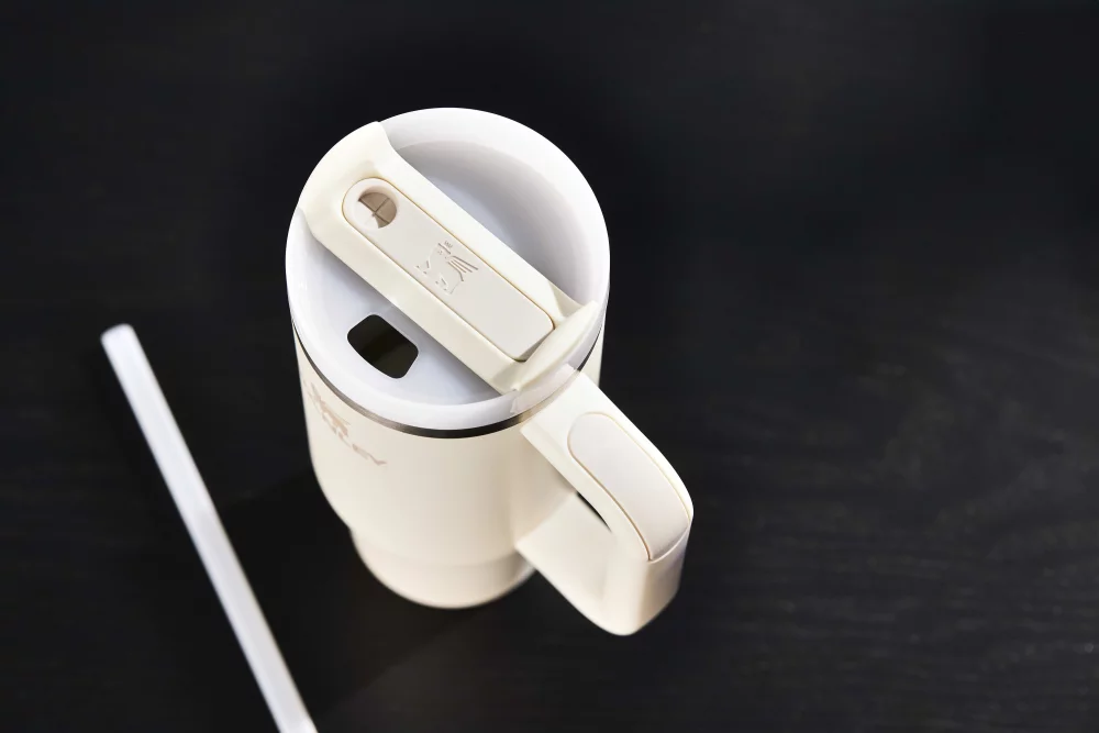 Gobelet Stanley Quencher H2.O FlowState™ 30 oz