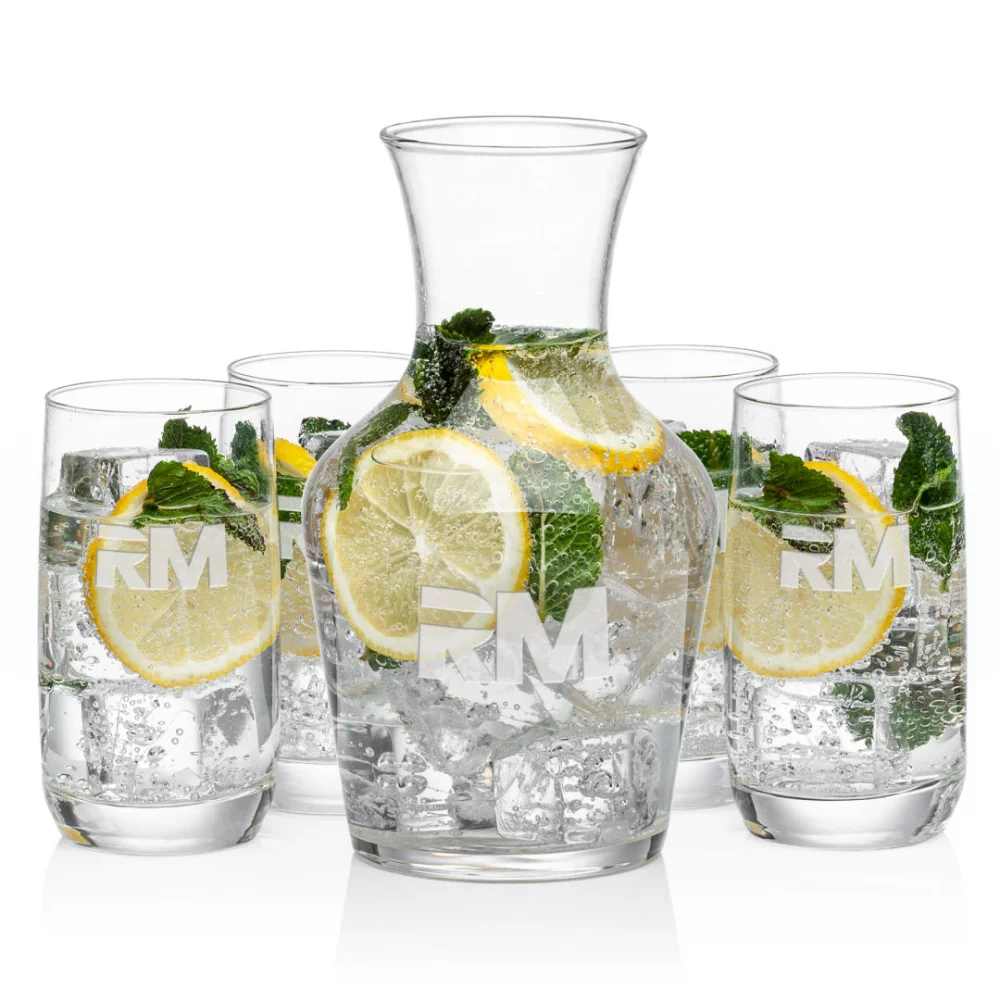 Carafe Summit et 4 boissons nordiques.